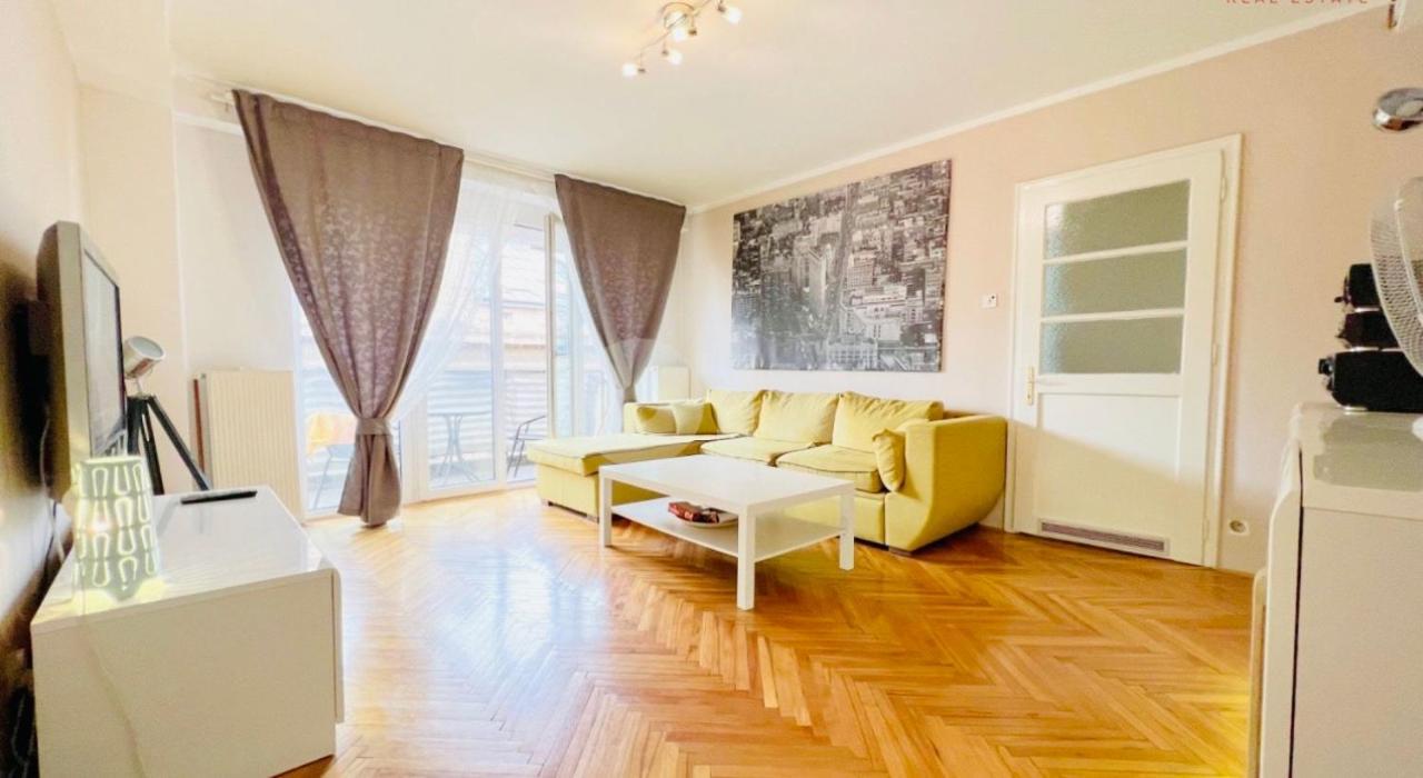 Apartment Baseskija Сараево Экстерьер фото